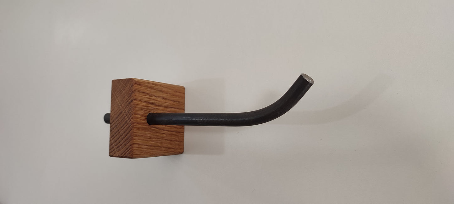 Toilettenpapierhalter aus Eichenholz und Stahl