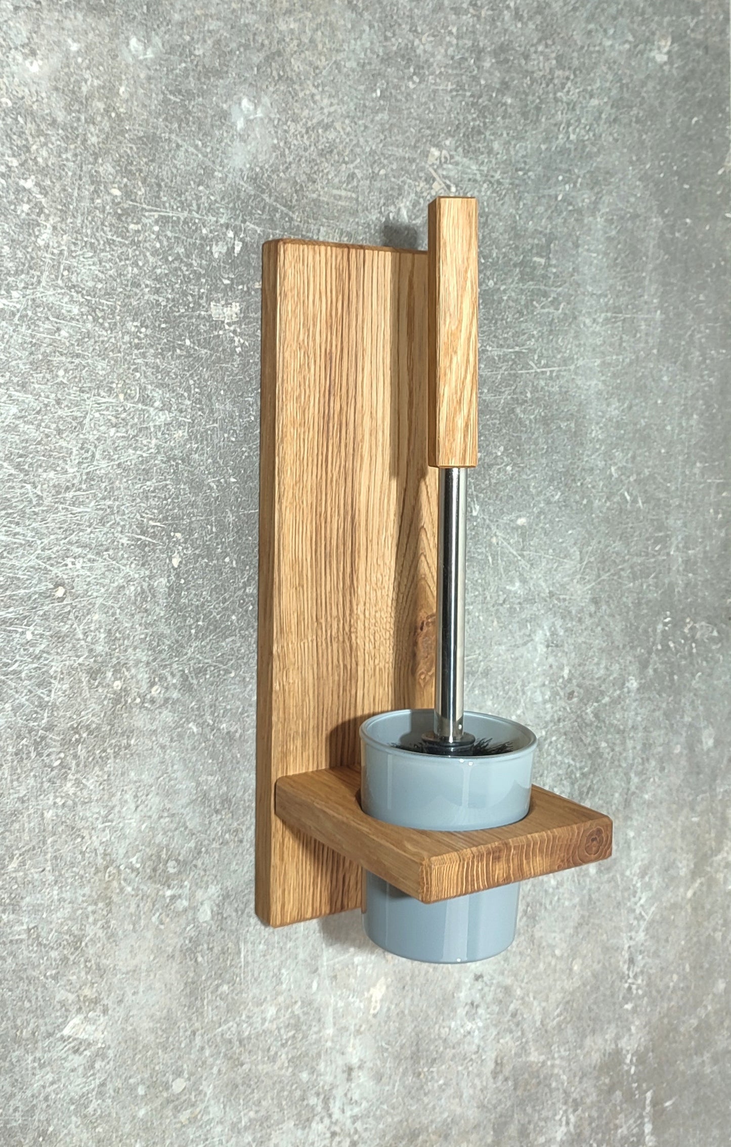 WC-Garnitur aus Holz zur Wandmontage