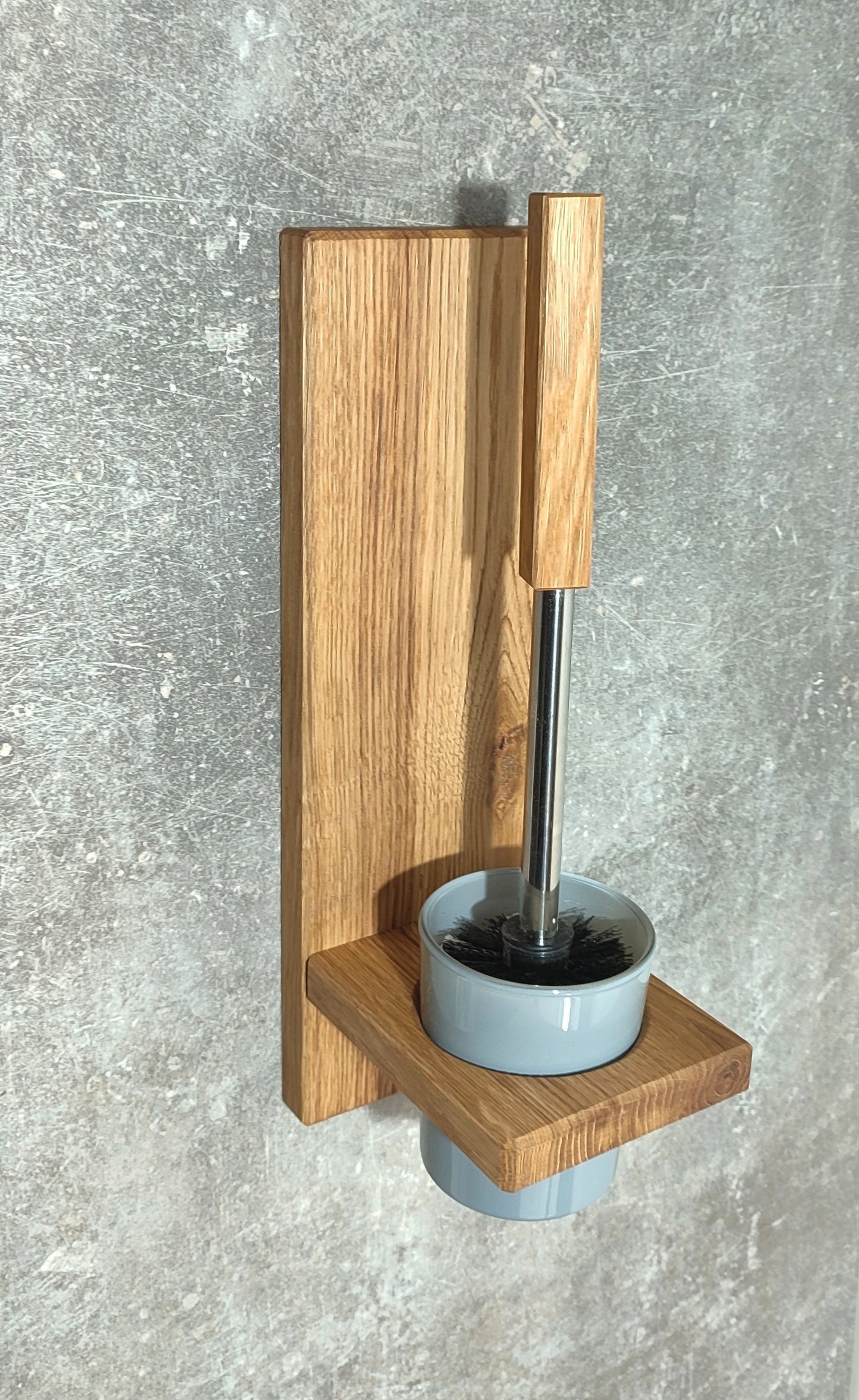 WC-Garnitur aus Holz zur Wandmontage