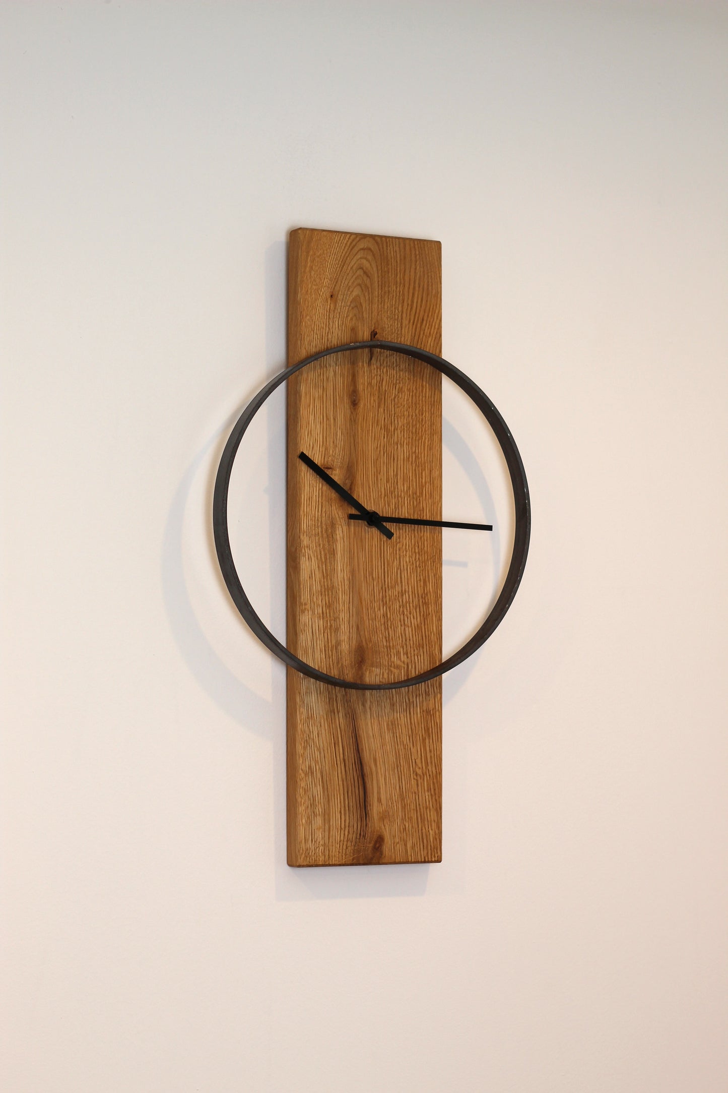 Wanduhr aus Holz