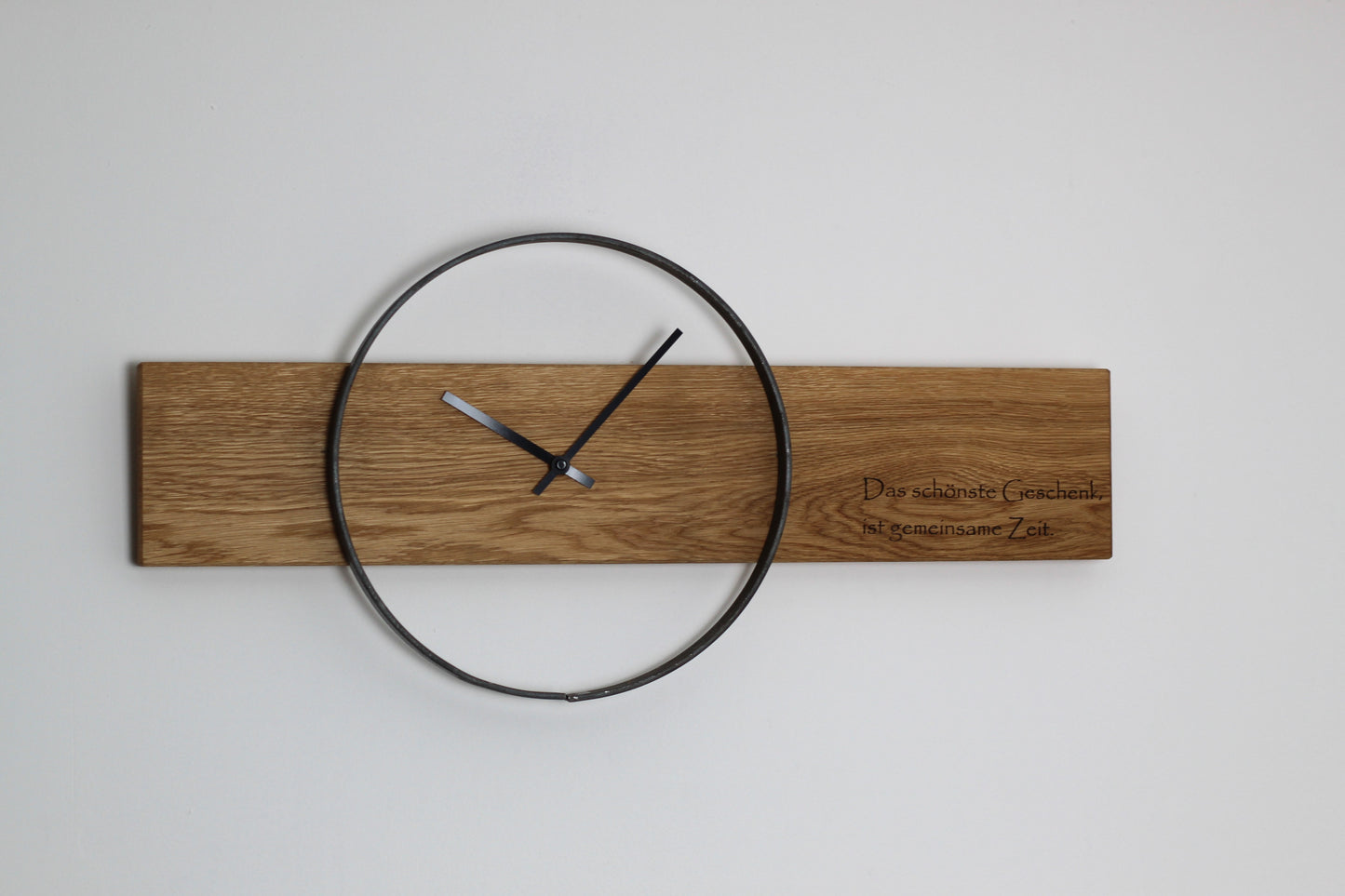 personalisierbare Wanduhr