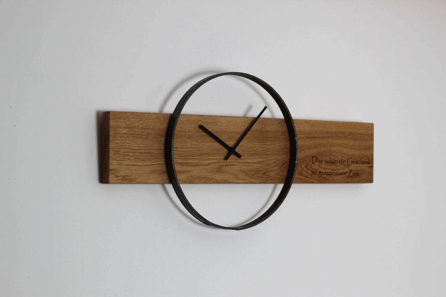 personalisierbare Wanduhr