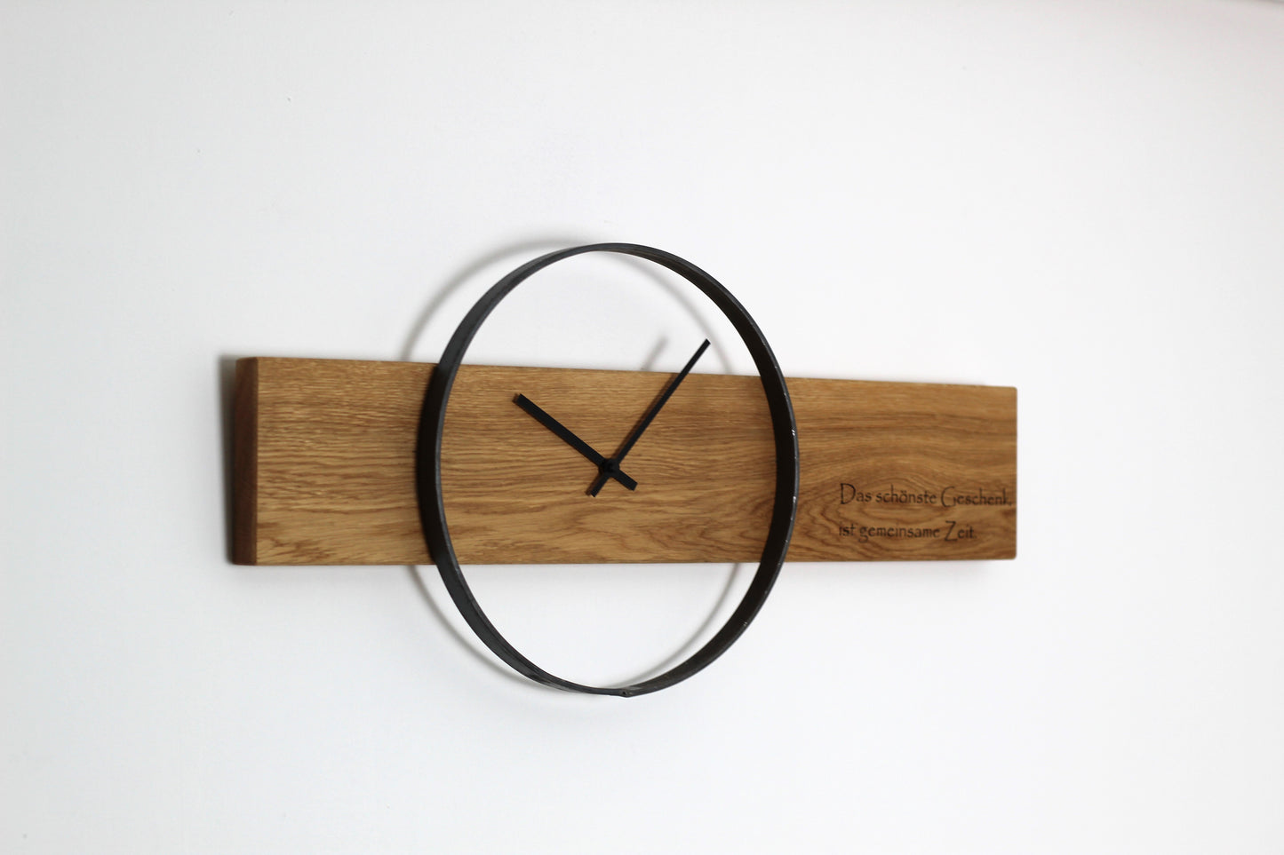 personalisierbare Wanduhr