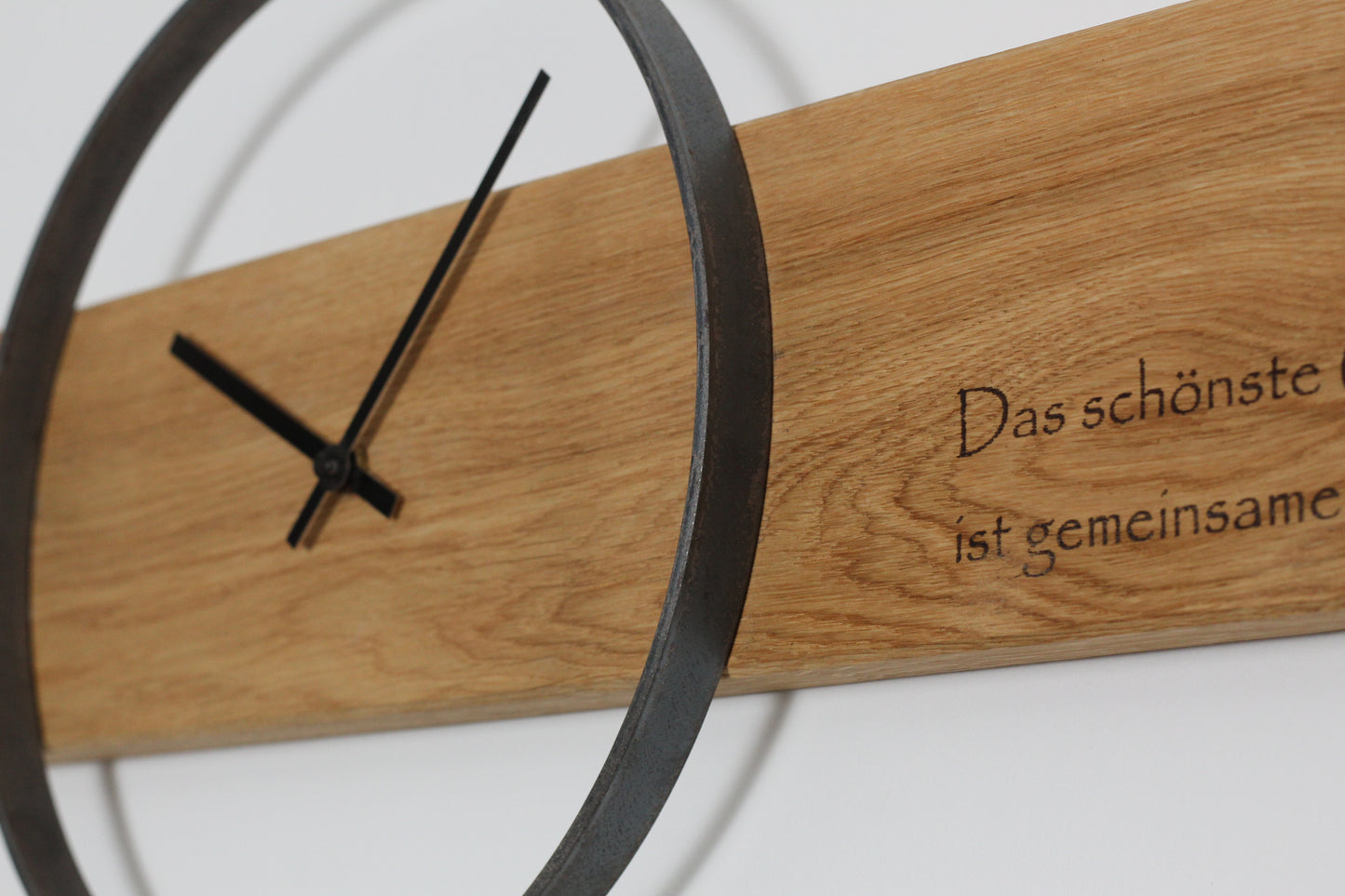 personalisierbare Wanduhr