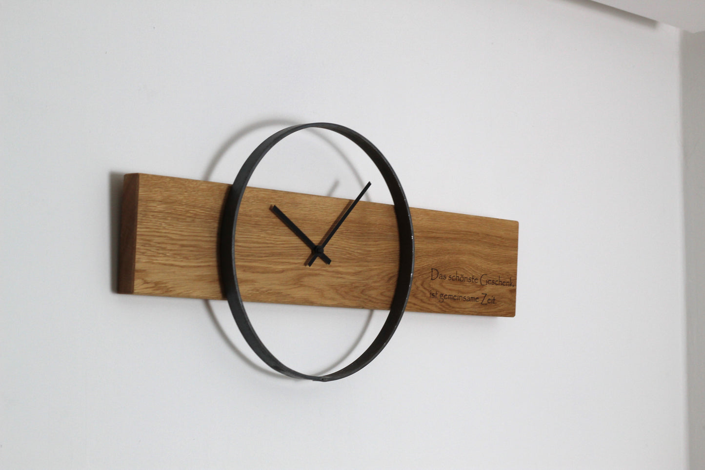 personalisierbare Wanduhr