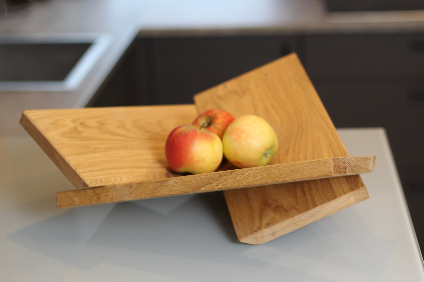 Moderne Obstschale