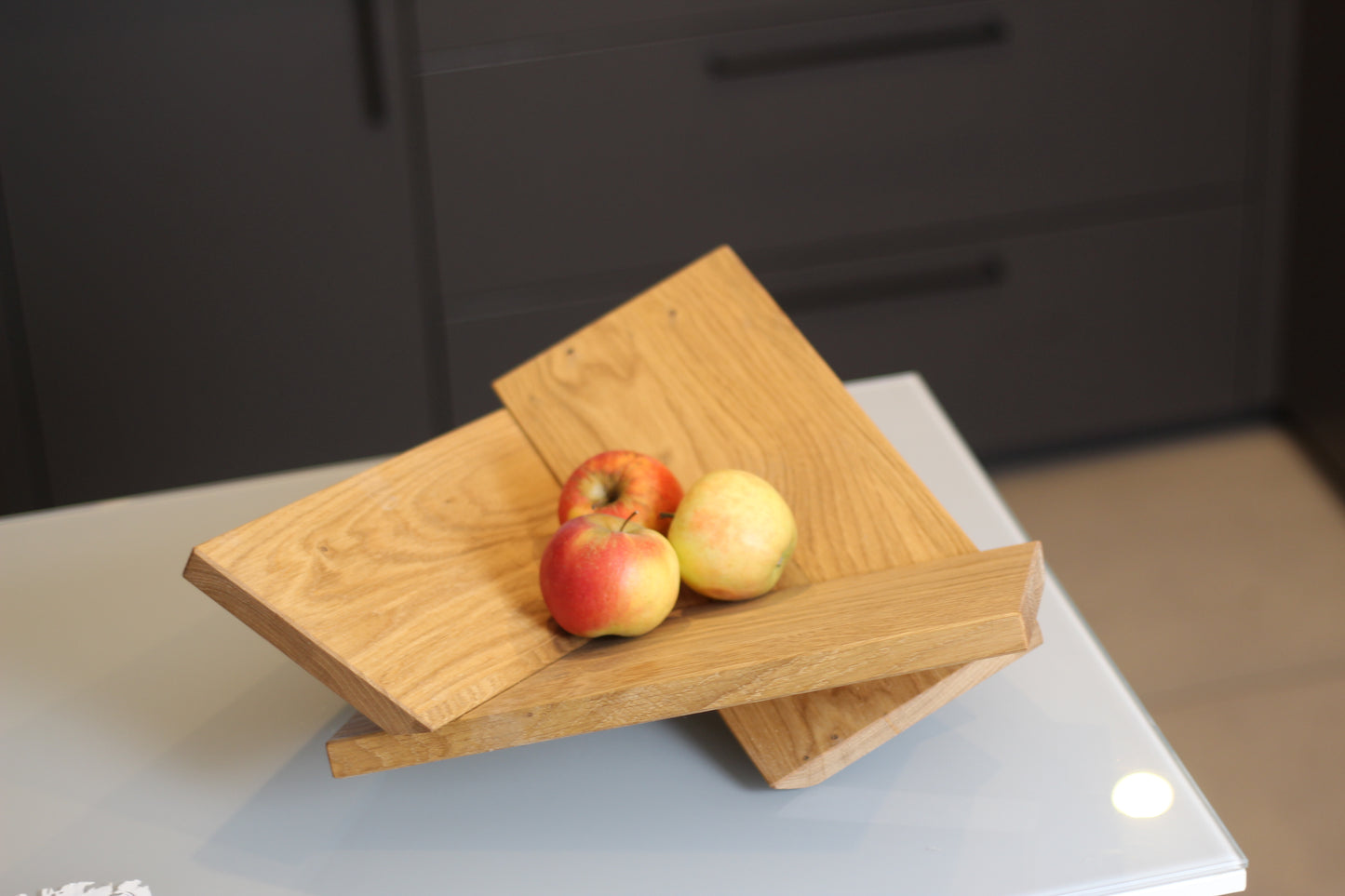 Moderne Obstschale