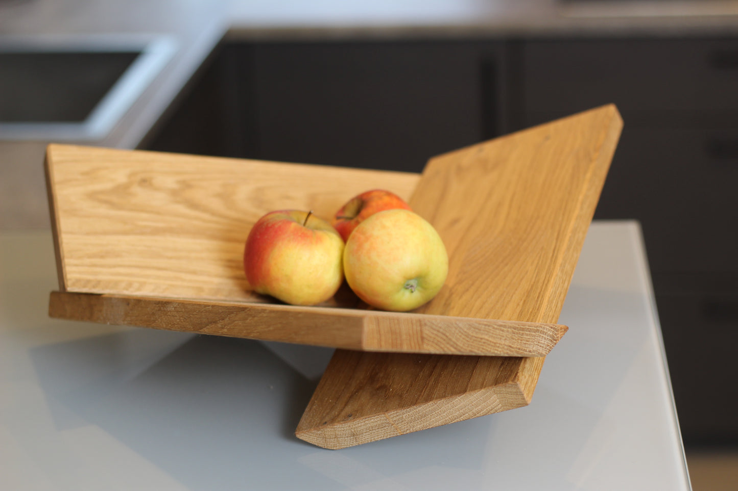 Moderne Obstschale