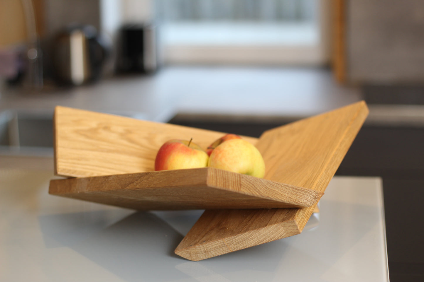 Moderne Obstschale