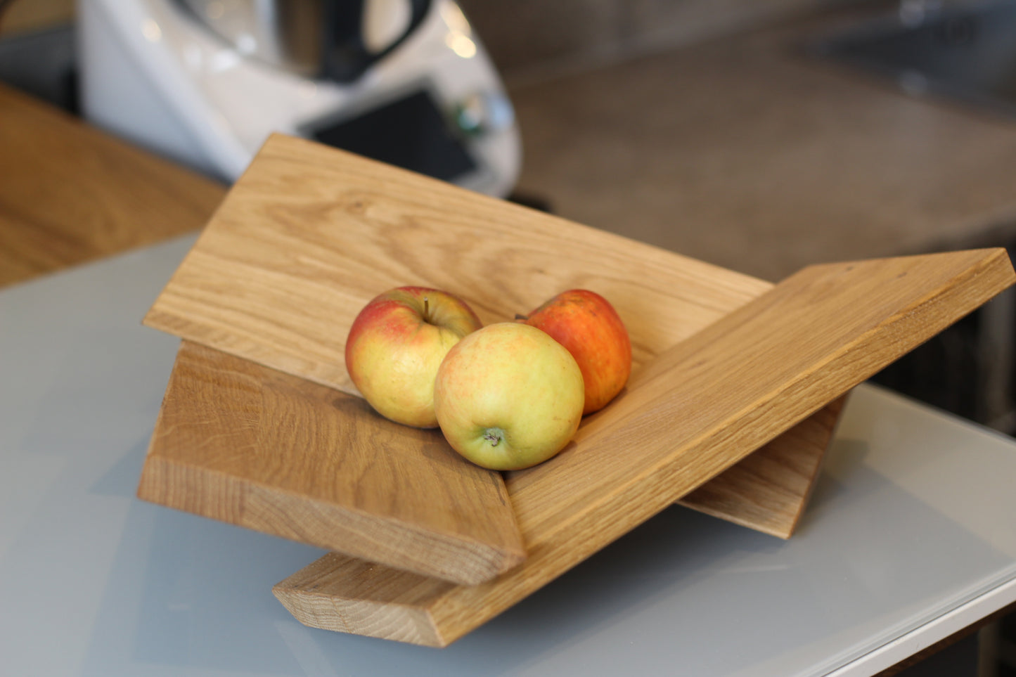 Moderne Obstschale