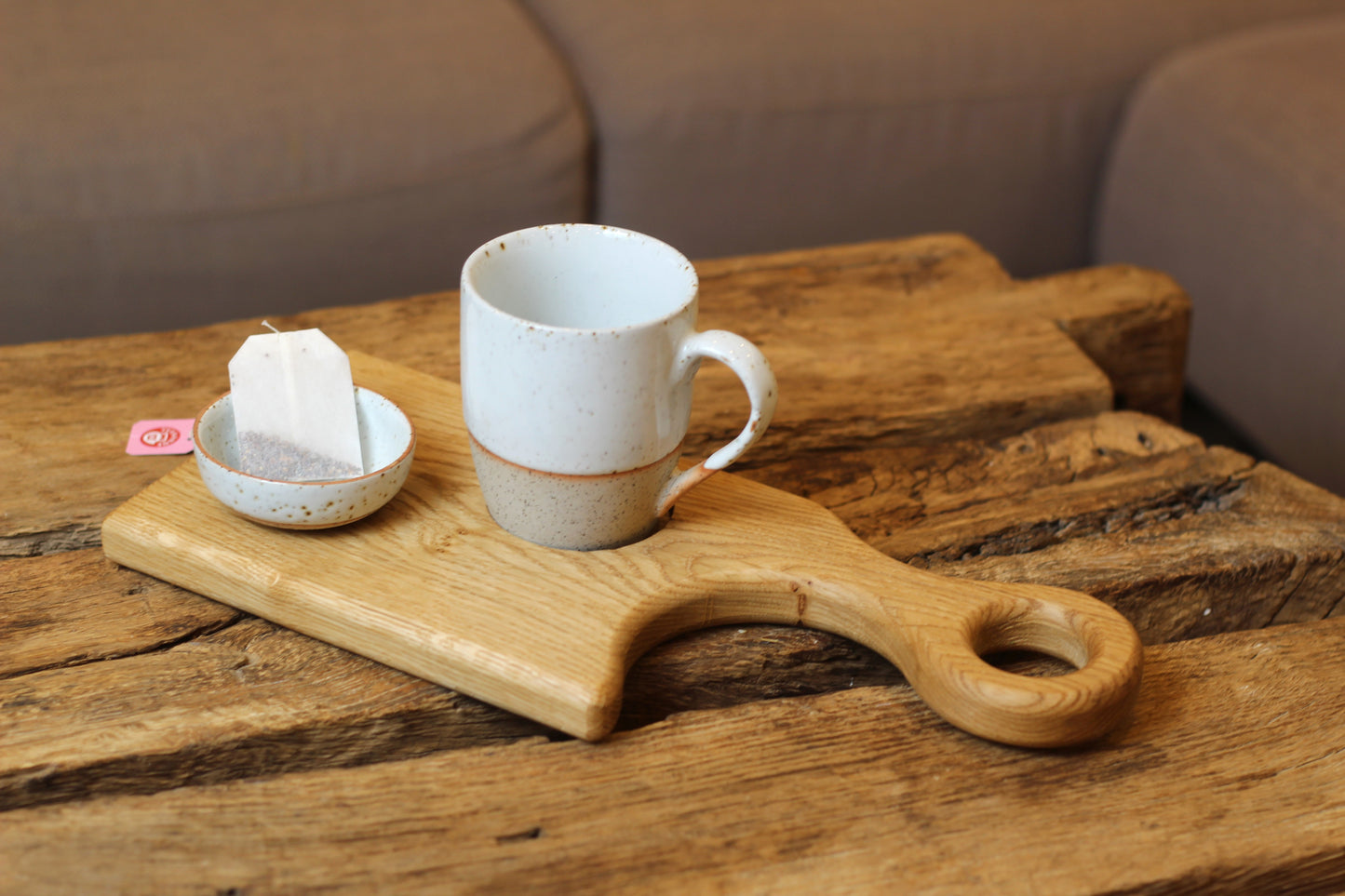 Servierbrett mit Tasse