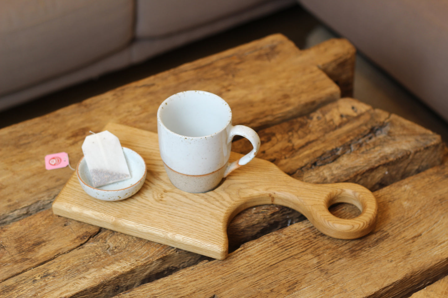 Servierbrett mit Tasse
