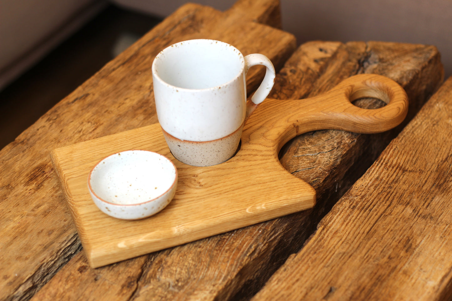 Servierbrett mit Tasse