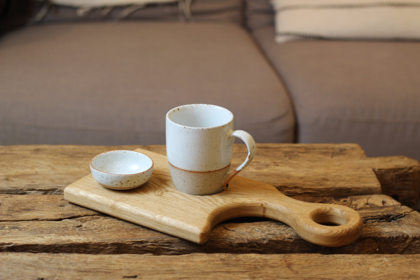 Servierbrett mit Tasse