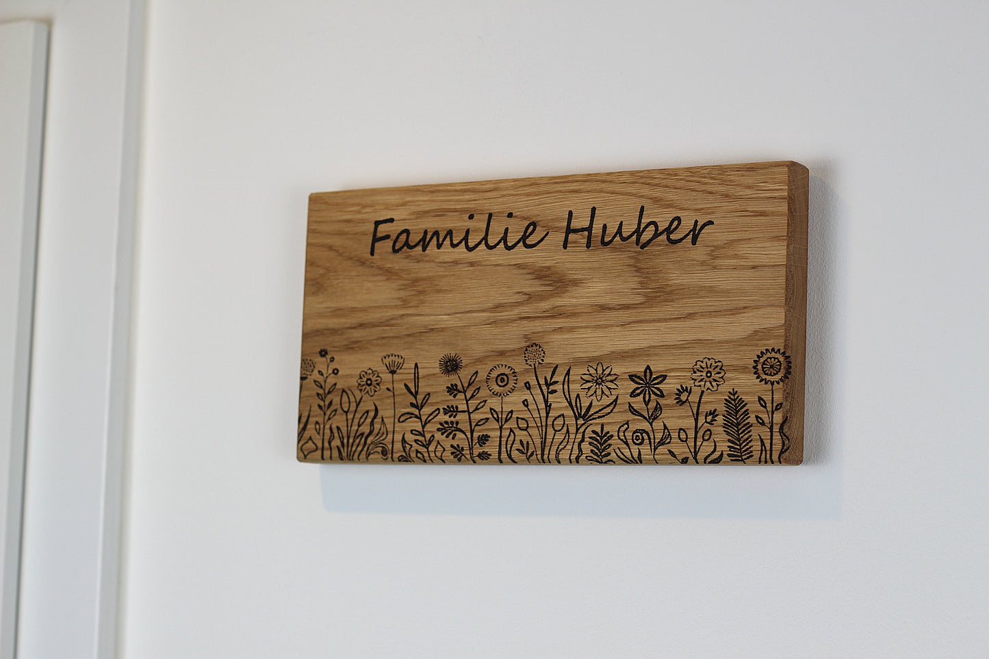 Persönliches Türschild aus Holz