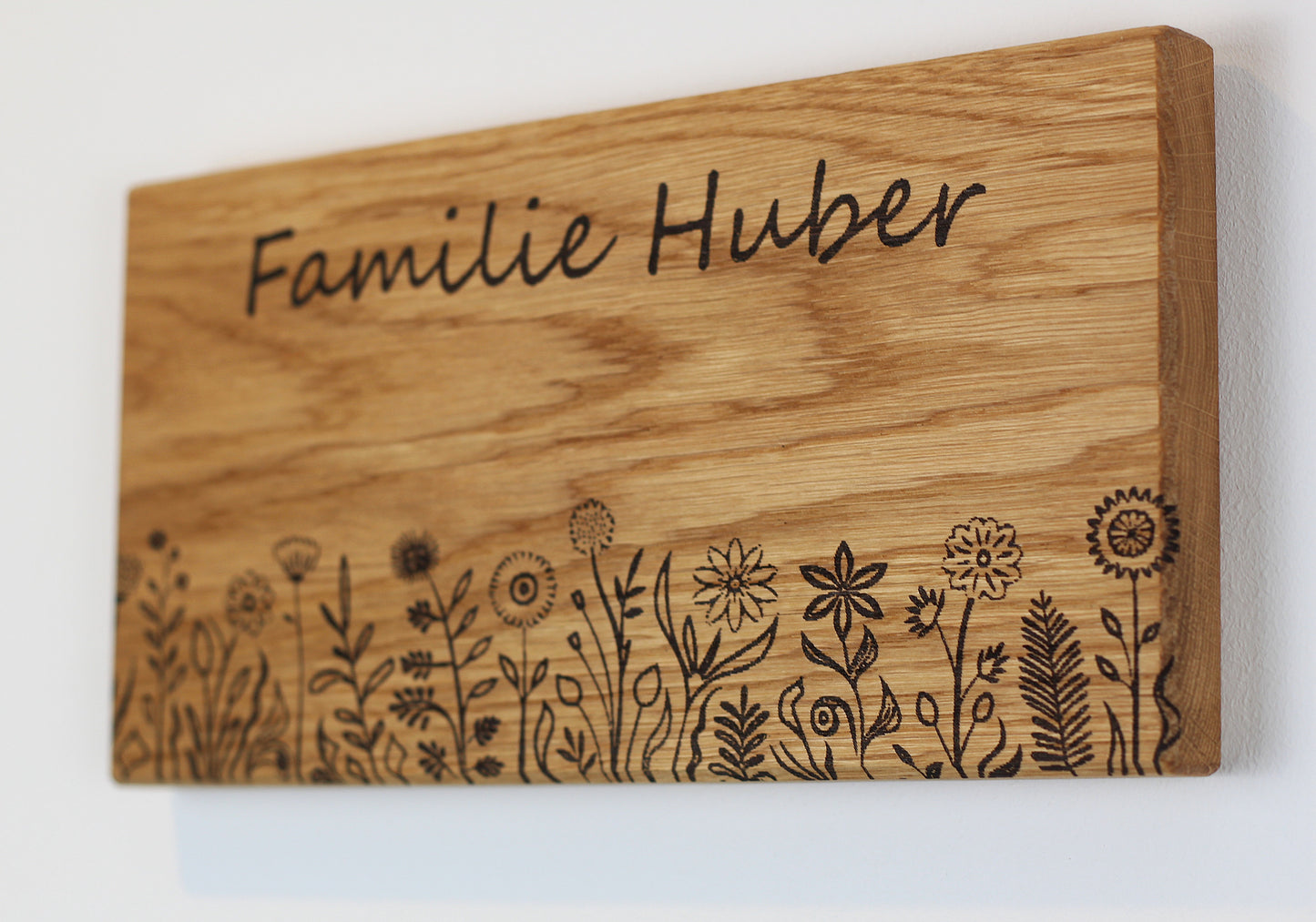 Persönliches Türschild aus Holz