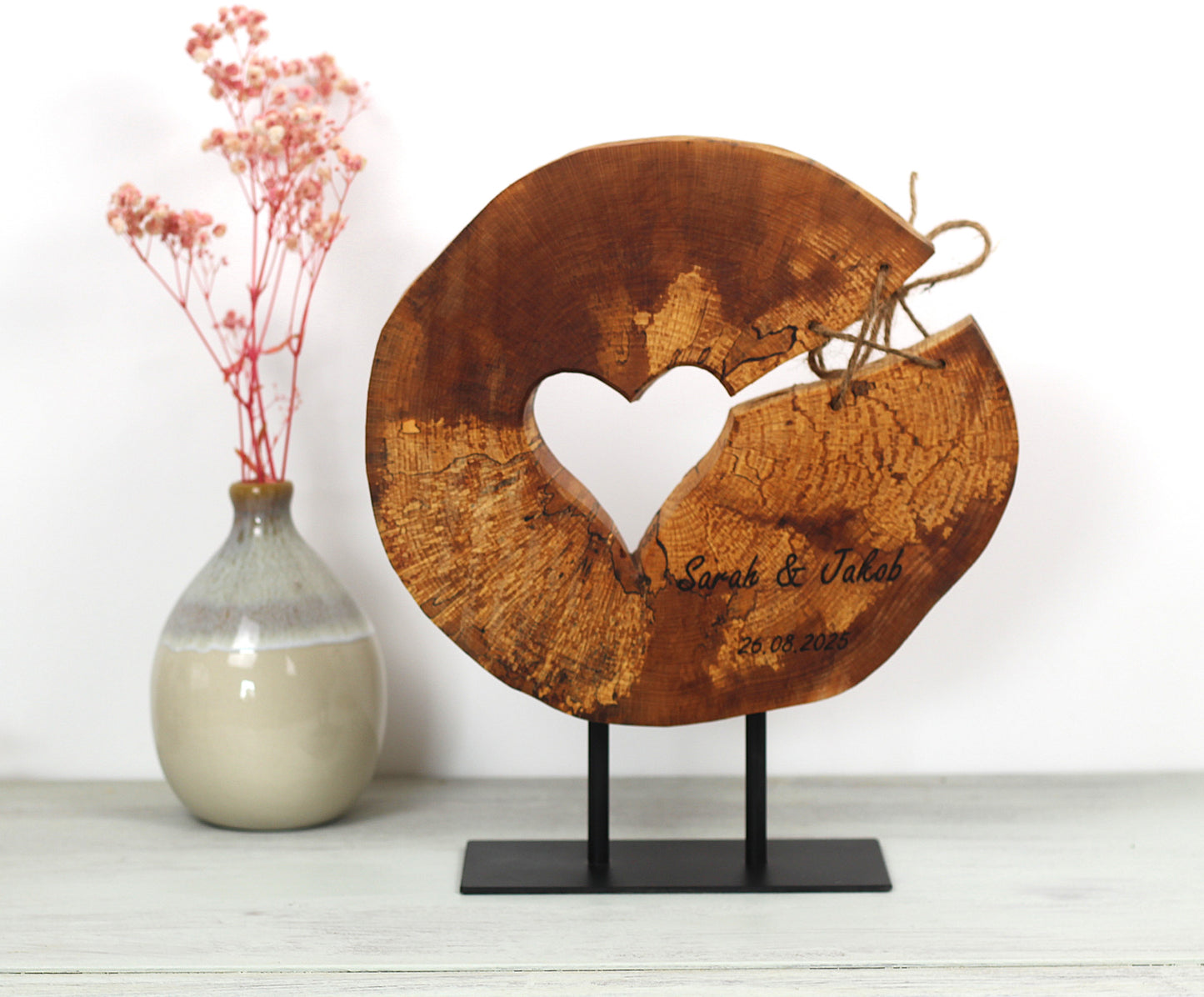Personalisierte Baumscheibe auf Ständer Hochzeitsgeschenk, personalisiertes Geschenk, Jahrestag