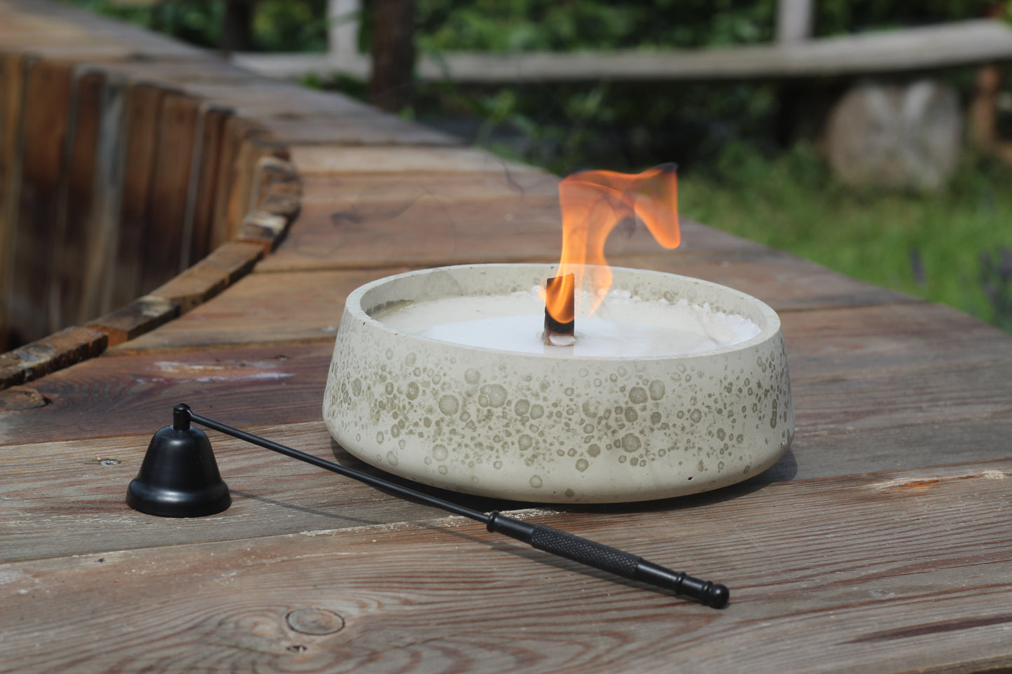 Betonfeuer, Tischfeuer, Wachsfresser