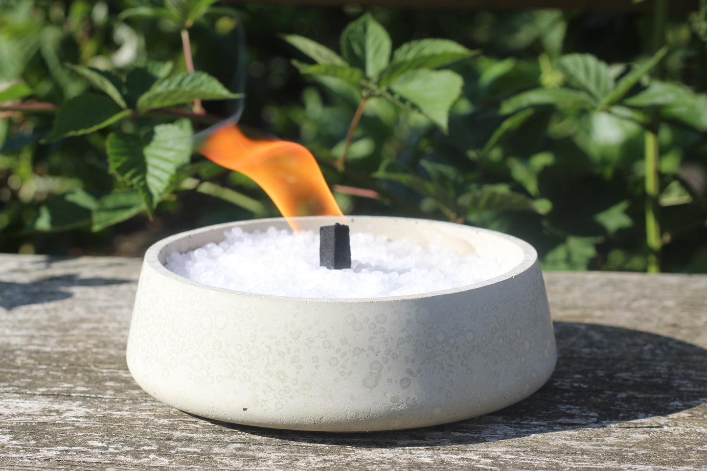 Betonfeuer, Tischfeuer, Wachsfresser