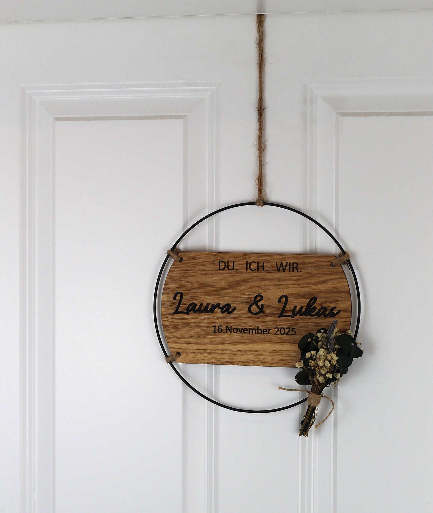 Personalisierbarer Türkranz Holz, Hochzeitsgeschenk