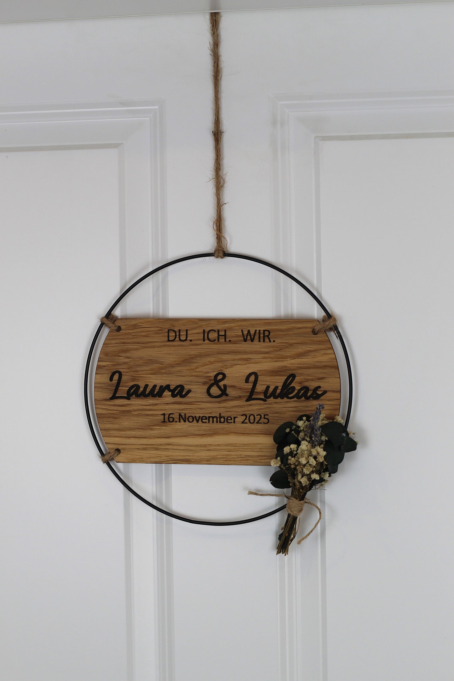Personalisierbarer Türkranz Holz, Hochzeitsgeschenk