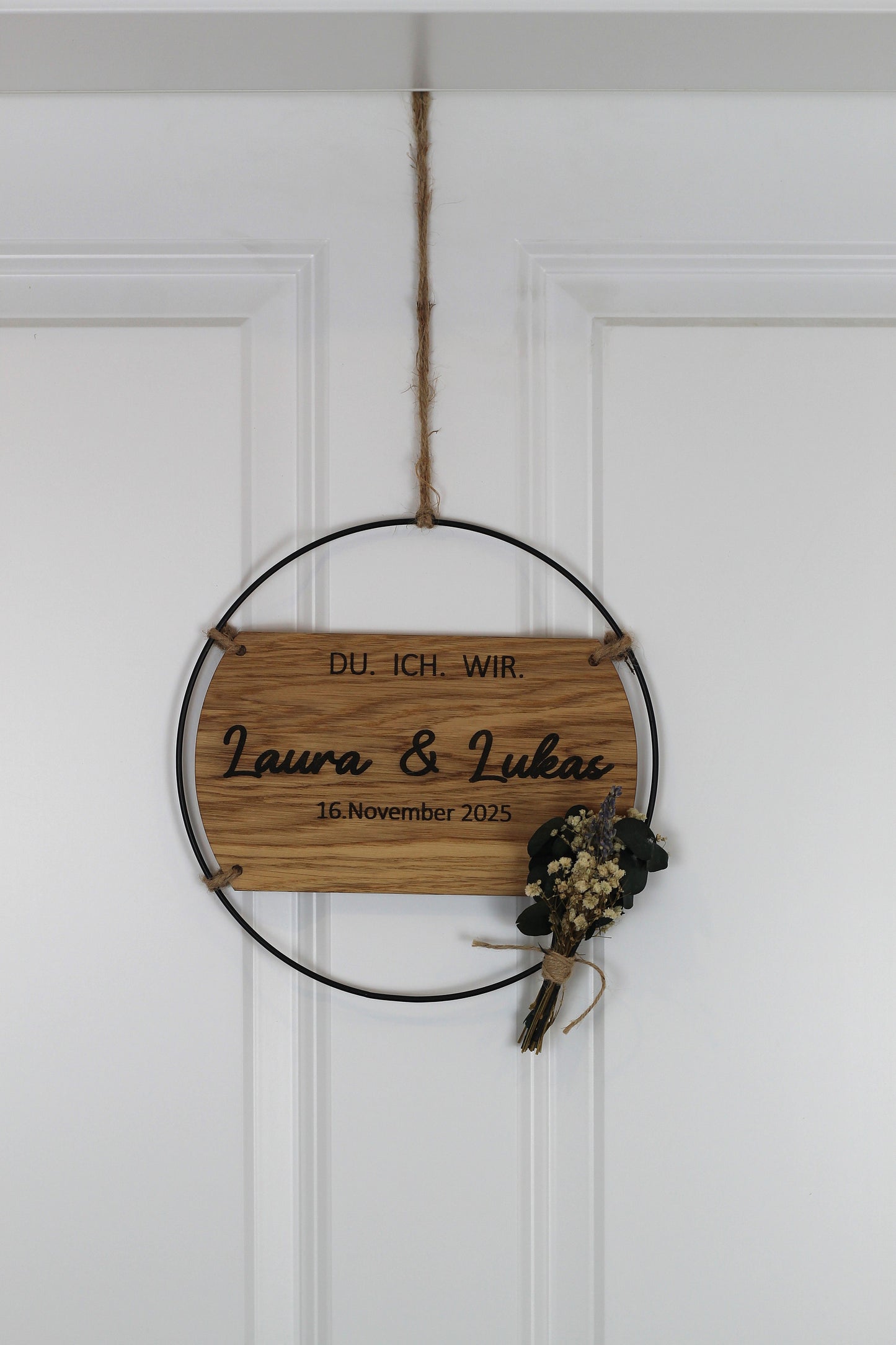 Personalisierbarer Türkranz Holz, Hochzeitsgeschenk