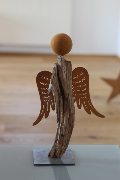 Engel  aus Treibholz