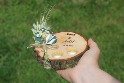 Personalisiertes Ringkissen aus Holz, Ringbrett
