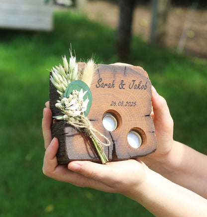 Personalisiertes Ringkissen aus Holz, Ringbrett