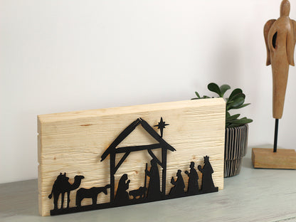 Beleuchtete Weihnachtskrippe