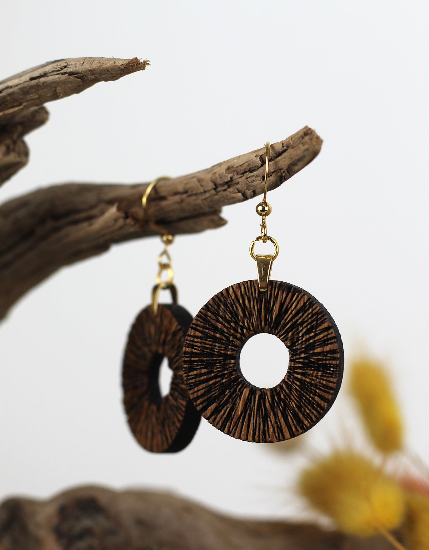 Holzohrringe Eichenholz strukturiert