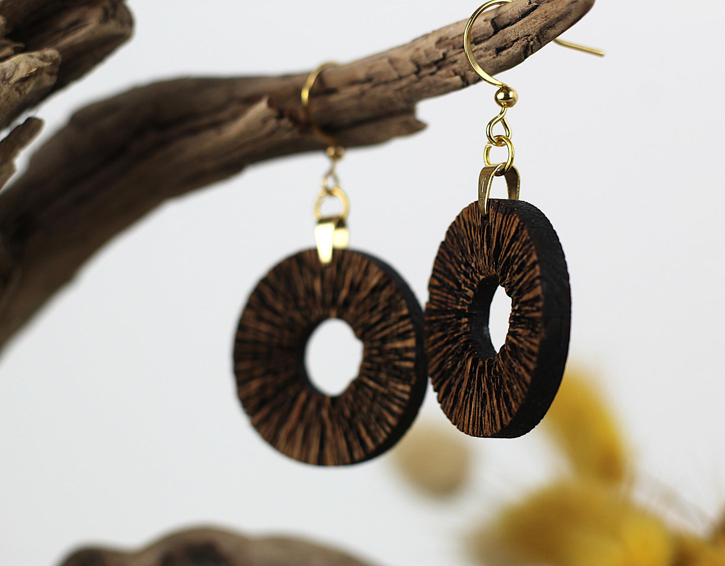 Holzohrringe Eichenholz strukturiert