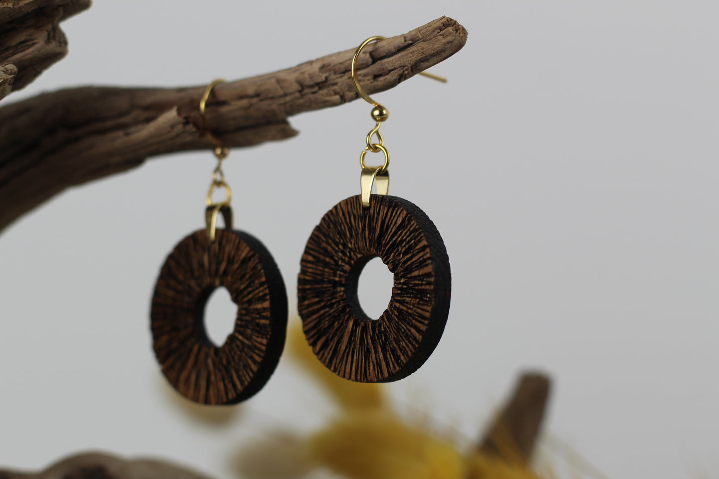 Holzohrringe Eichenholz strukturiert