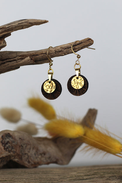 Holzohrringe Eichenholz und Gold strukturiert