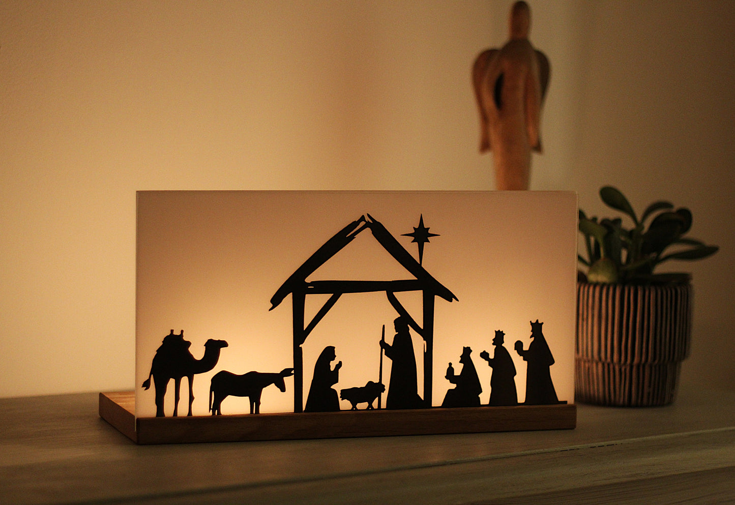 Beleuchtete Weihnachtskrippe