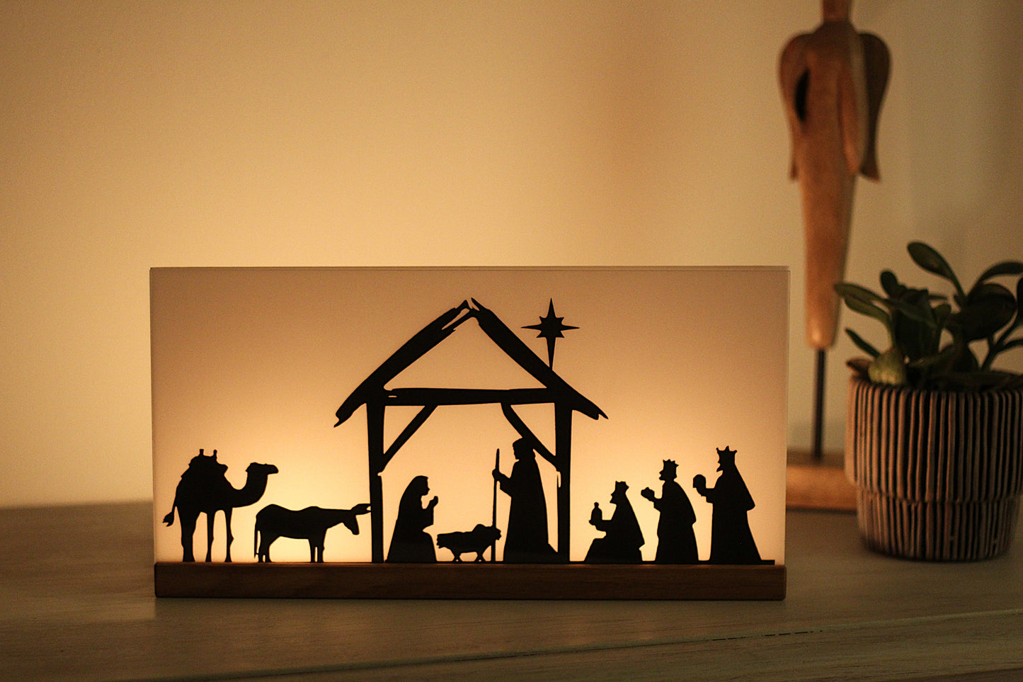 Beleuchtete Weihnachtskrippe