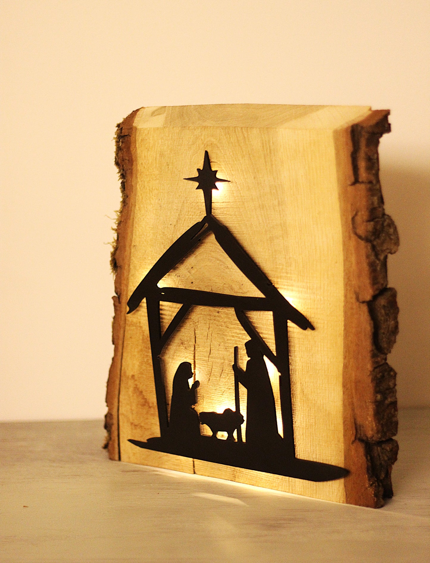 Beleuchtete Weihnachtskrippe